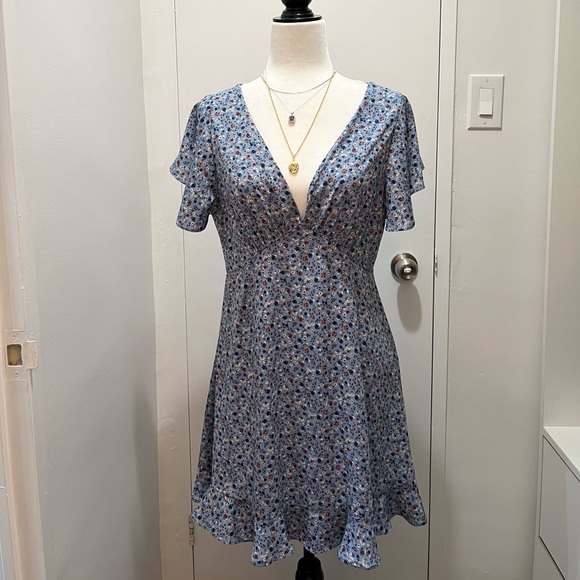 Cute Lulu's Blue Floral Print Dress - Picture 1 of 4